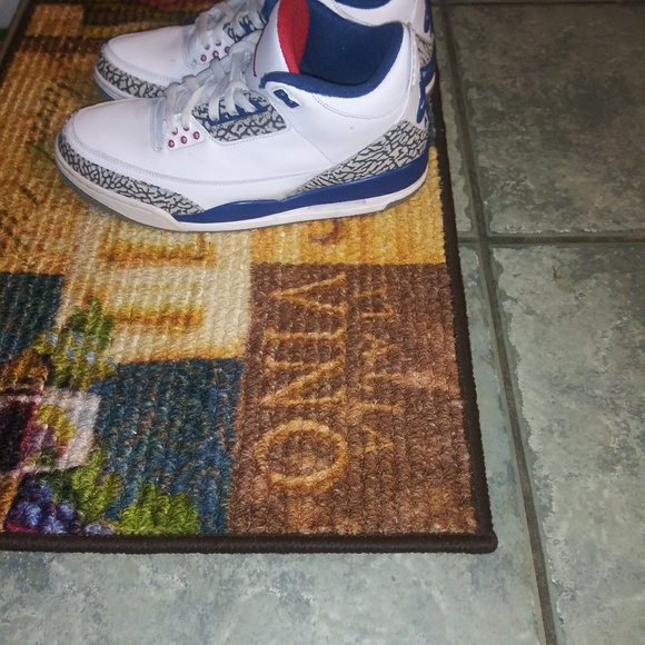 Jordan 3 - Picture 2 of 2